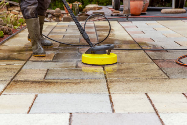 Professional Pressure Washing in Airport, CA